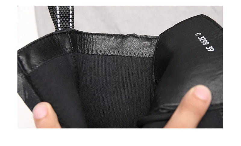 2025 Autumn Winter Shoes Men Leather Boots Thick Sole Non-slip Warm Plush Cold Winter Cow Leather Male Ankle Botas Black KA4867