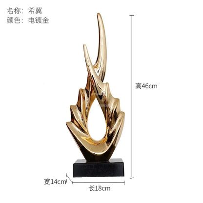 Light Luxury Resin Lucky Statues Ornaments European Home Decor Accessories Hotel Porch Sculpture Living Room Art Soft Decoration