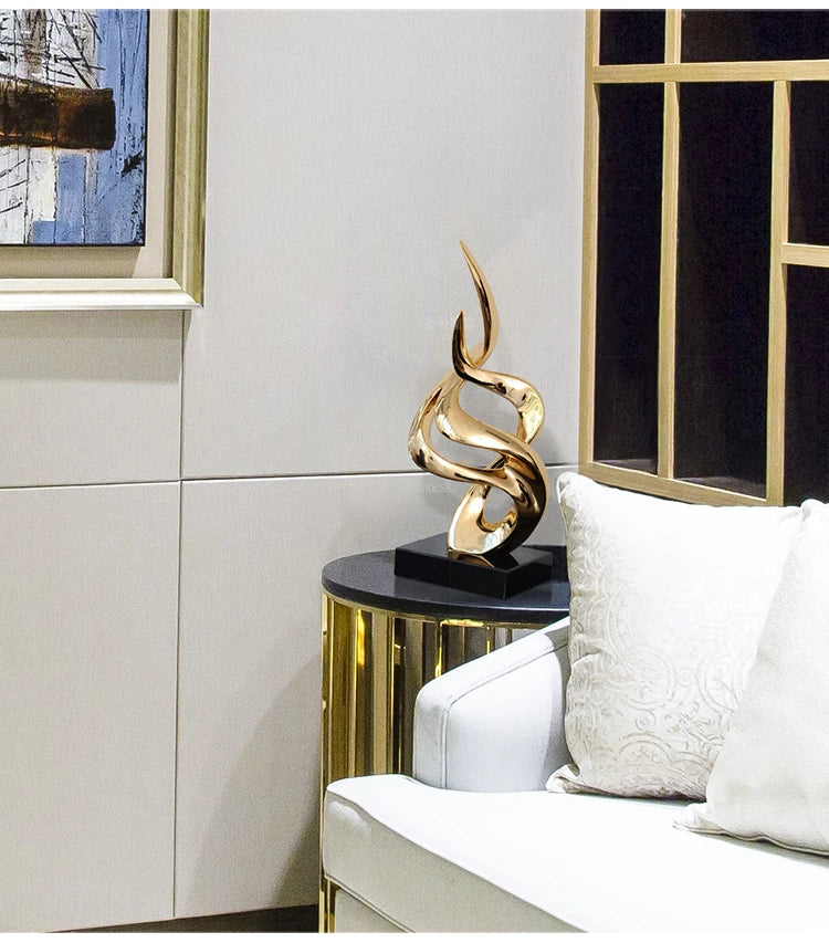 Light Luxury Resin Lucky Statues Ornaments European Home Decor Accessories Hotel Porch Sculpture Living Room Art Soft Decoration